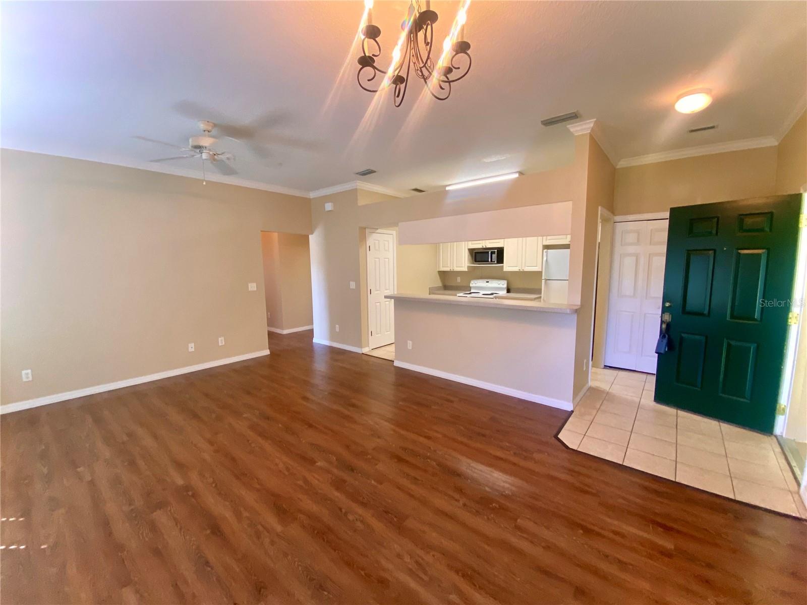 Image 3 of 10 For 1507 Eagle Pond Drive 1507