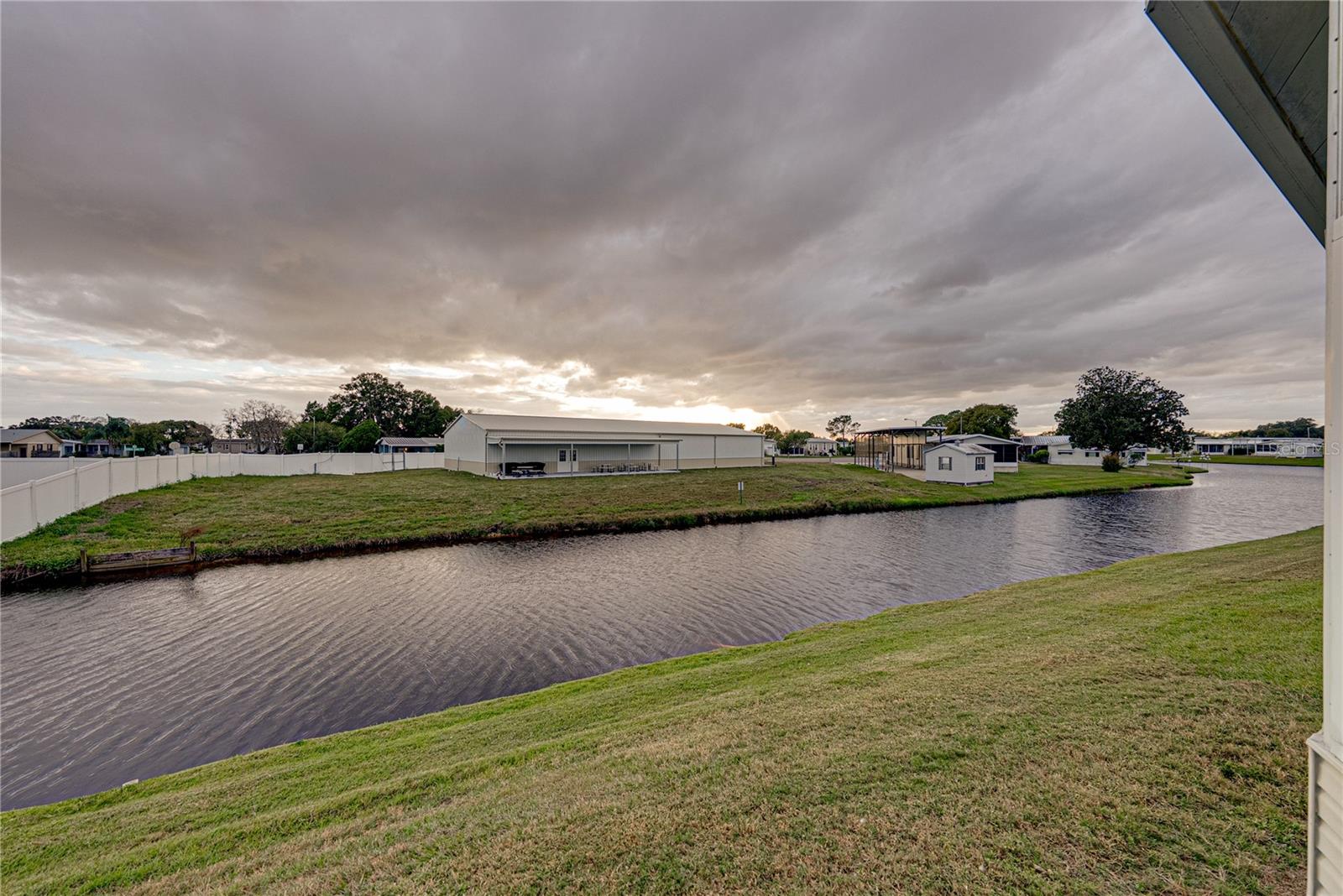 Image 38 of 94 For 5146 Northshore Drive