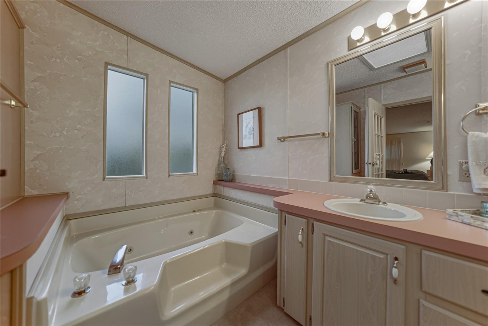 Image 73 of 94 For 5146 Northshore Drive