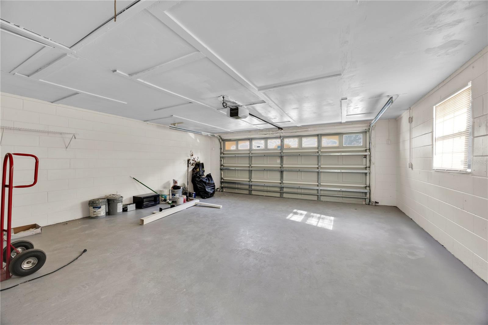 Image 16 of 30 For 1609 Seneca Avenue