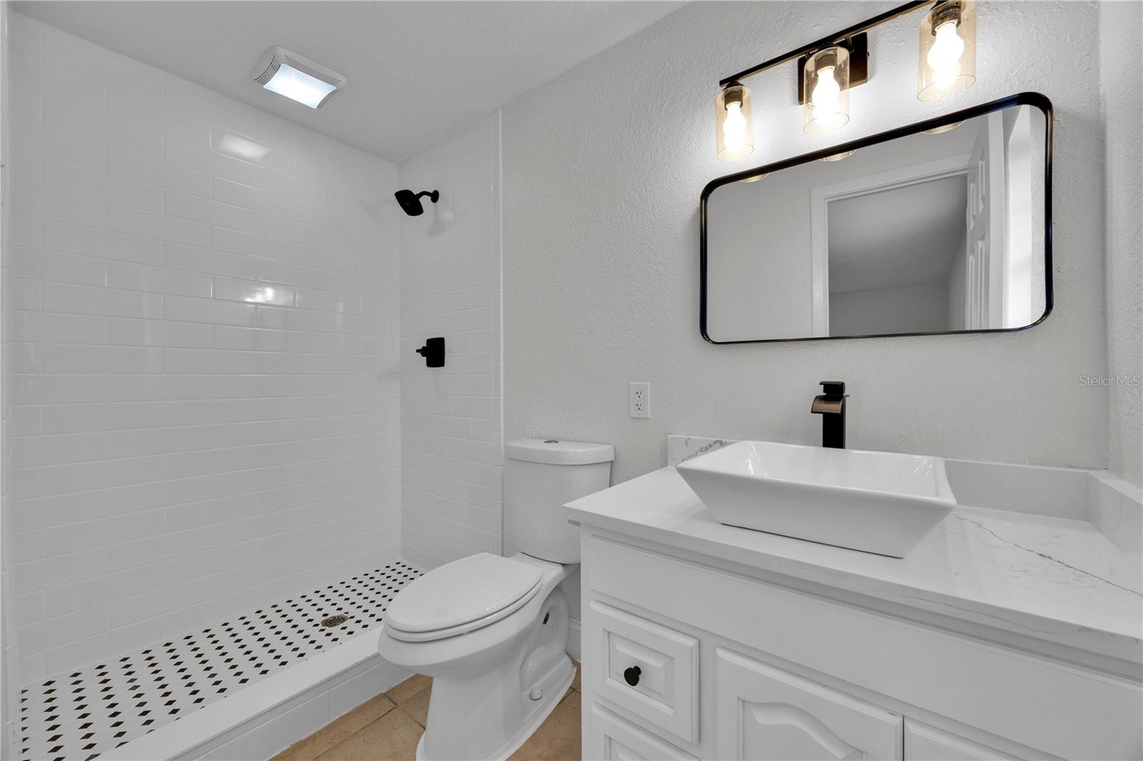 Image 23 of 30 For 1609 Seneca Avenue