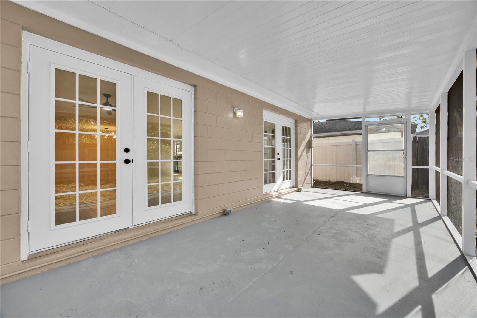 Image 25 of 30 For 1609 Seneca Avenue