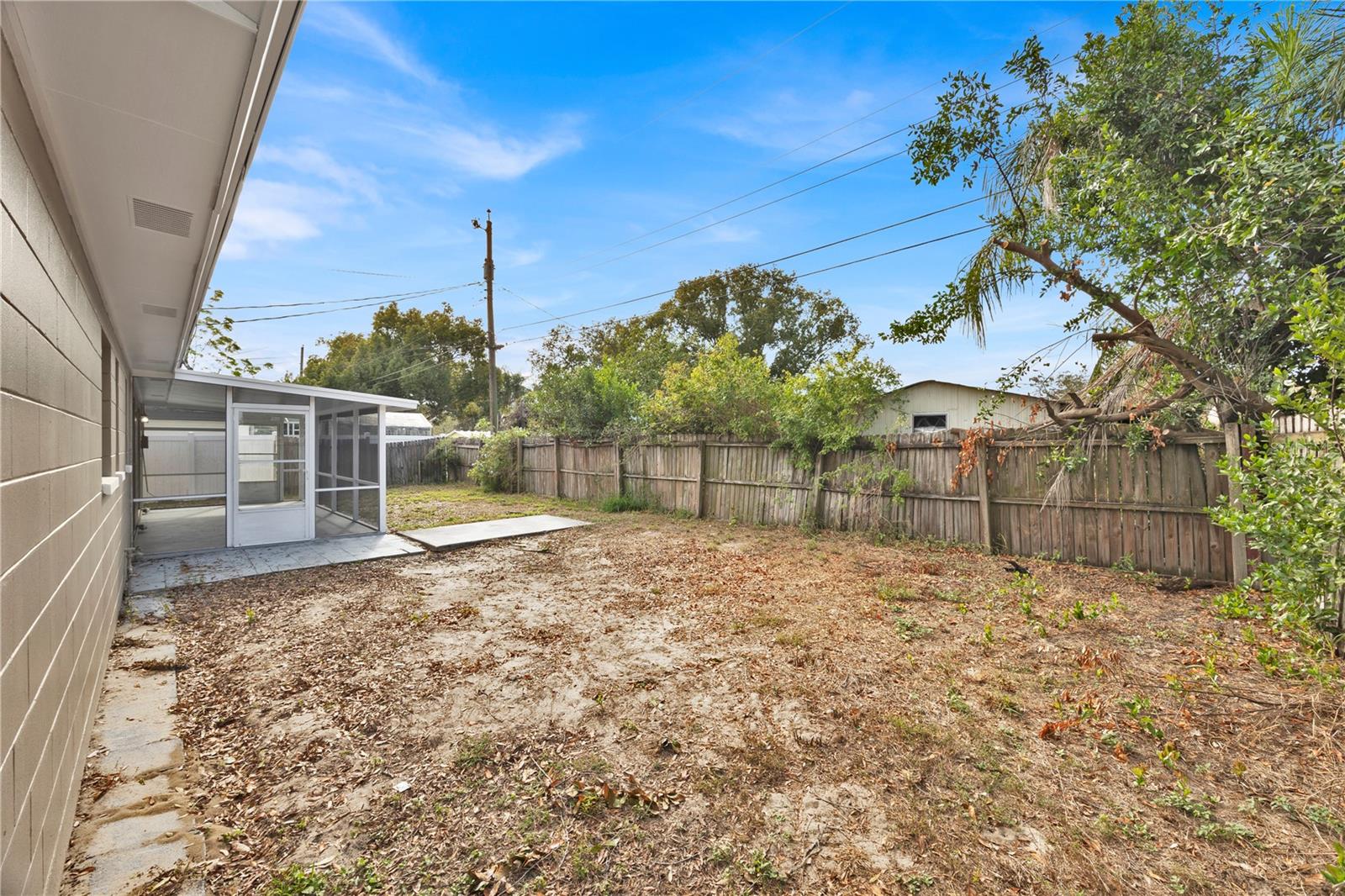 Image 28 of 30 For 1609 Seneca Avenue