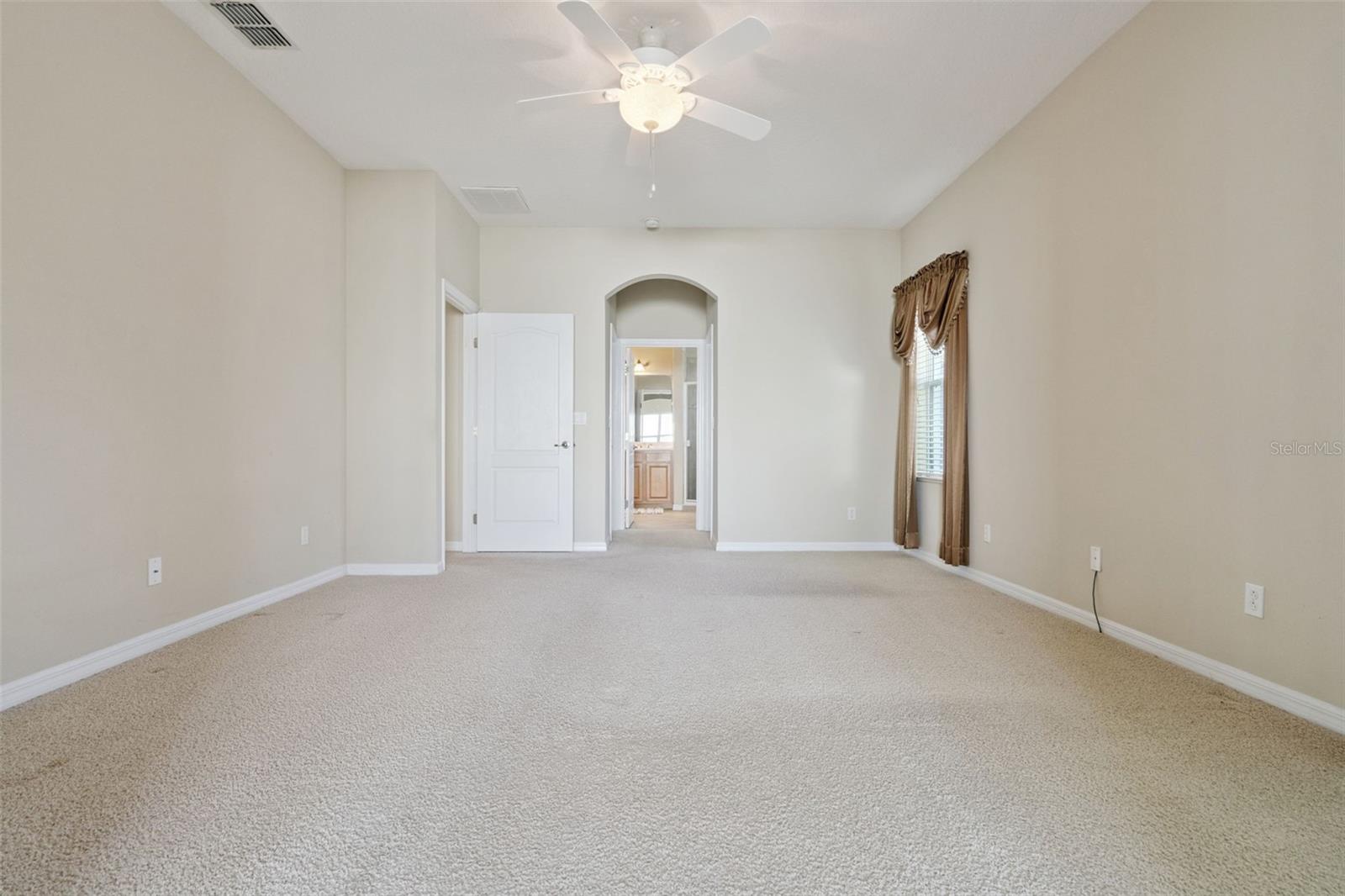 Image 17 of 54 For 2925 Dayton Drive