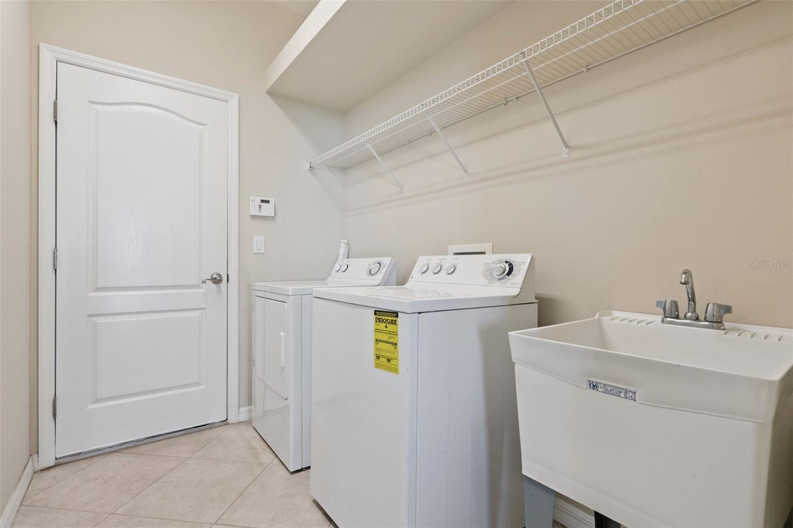 Image 28 of 54 For 2925 Dayton Drive