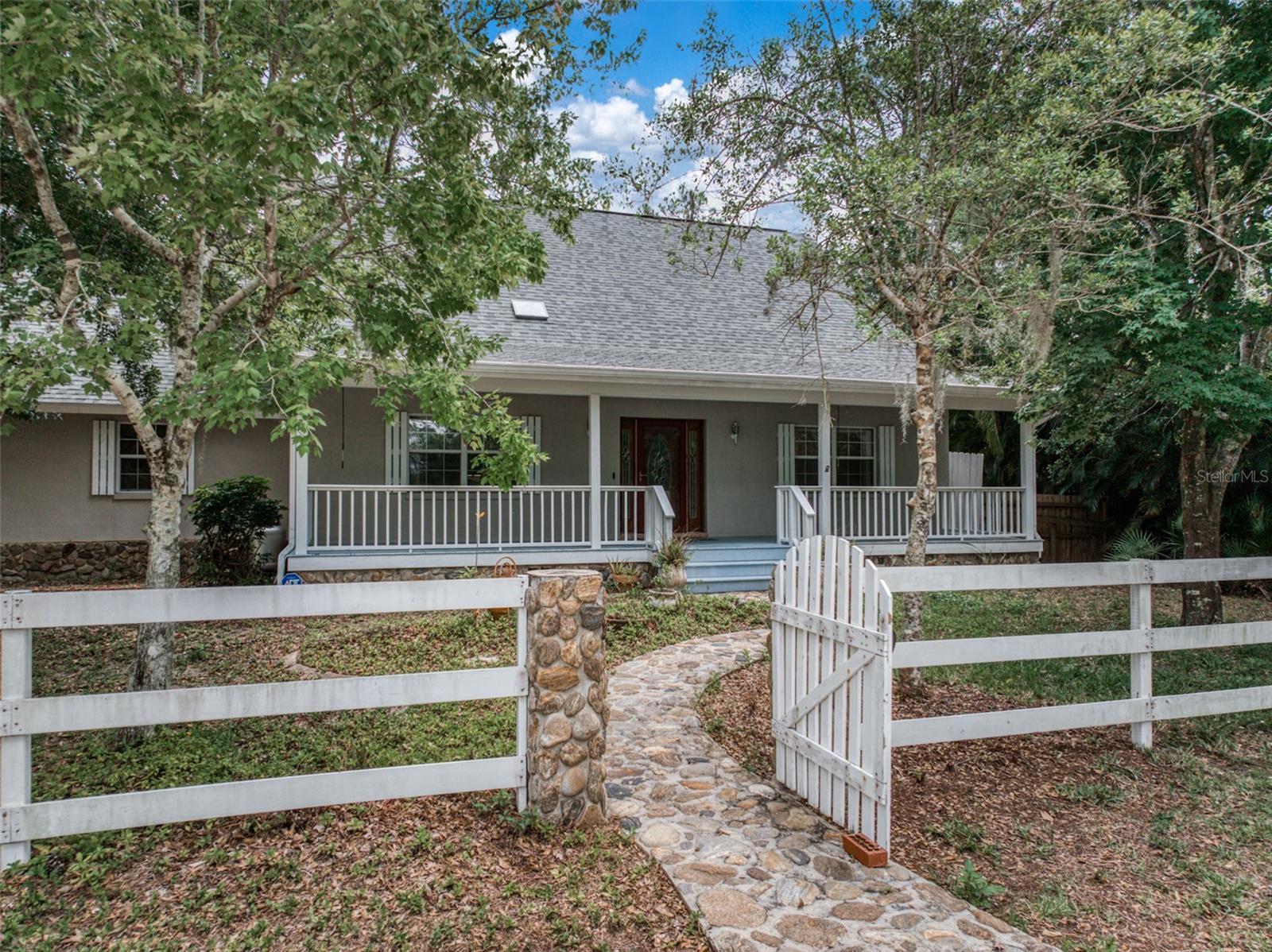 Details for 5318 Oak Road, SEBRING, FL 33875