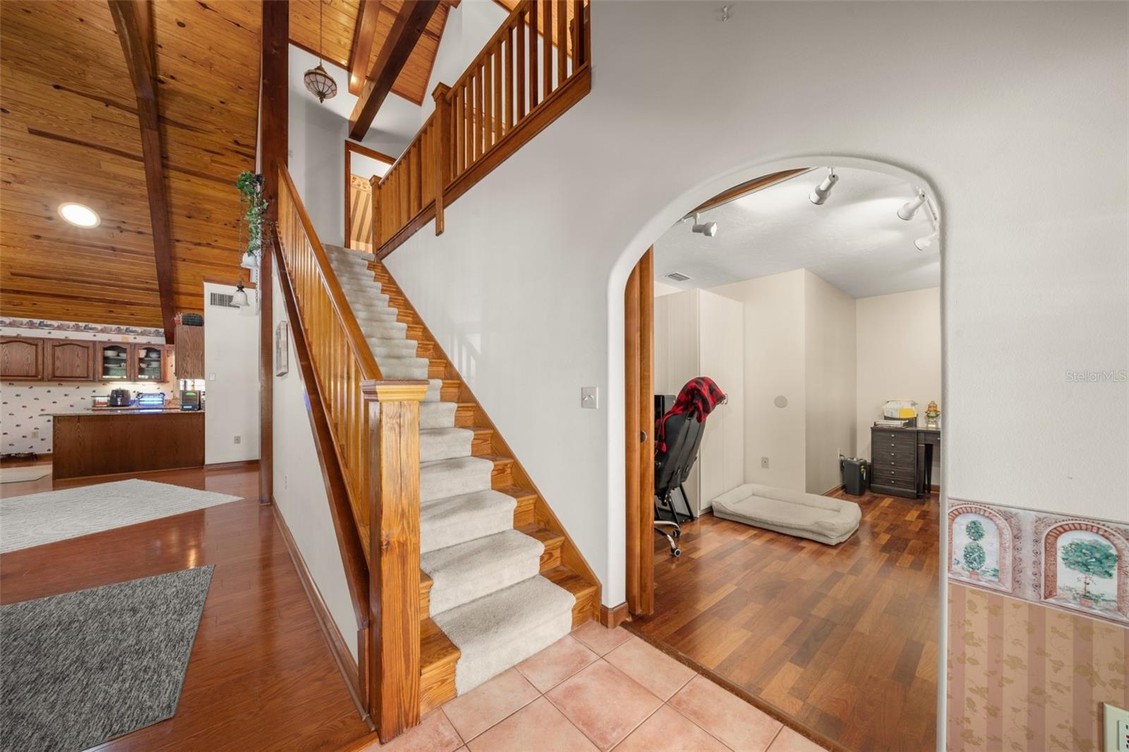 Image 13 of 43 For 5318 Oak Road