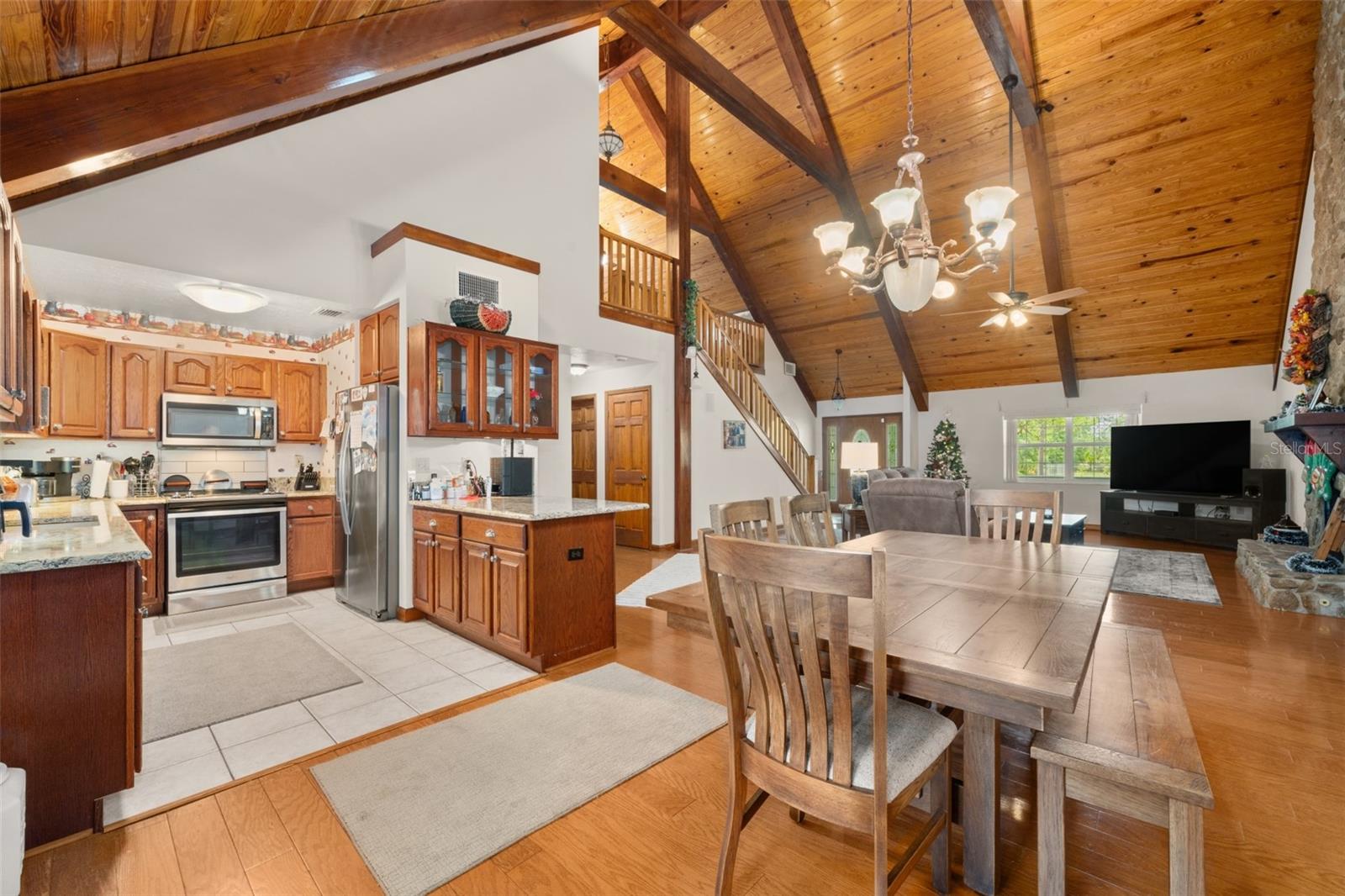 Image 17 of 43 For 5318 Oak Road