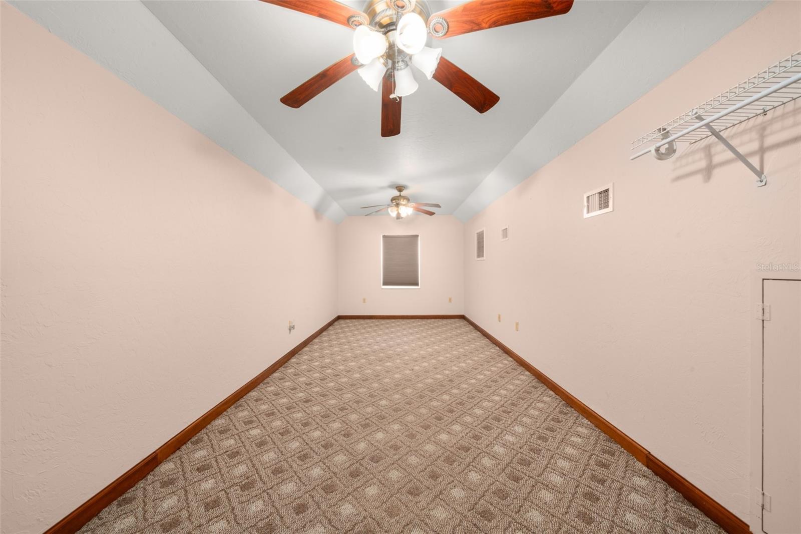 Image 29 of 43 For 5318 Oak Road