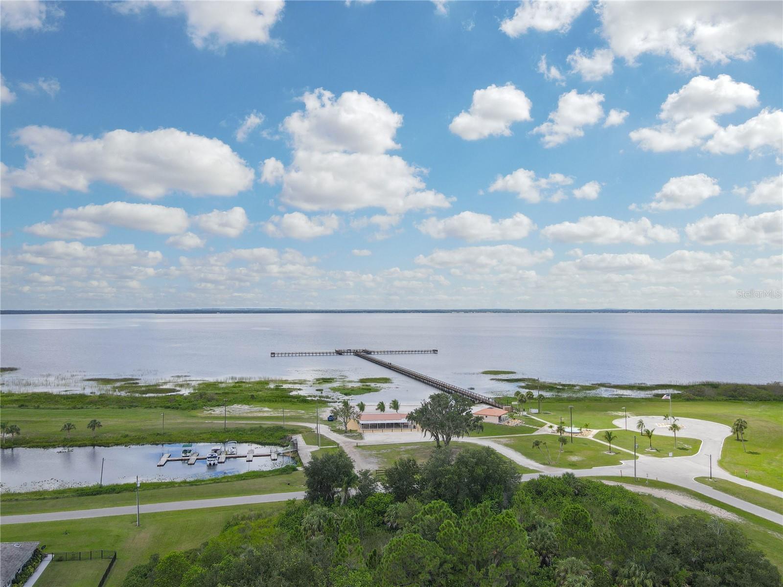 Image 32 of 42 For 703 Gardenia Drive