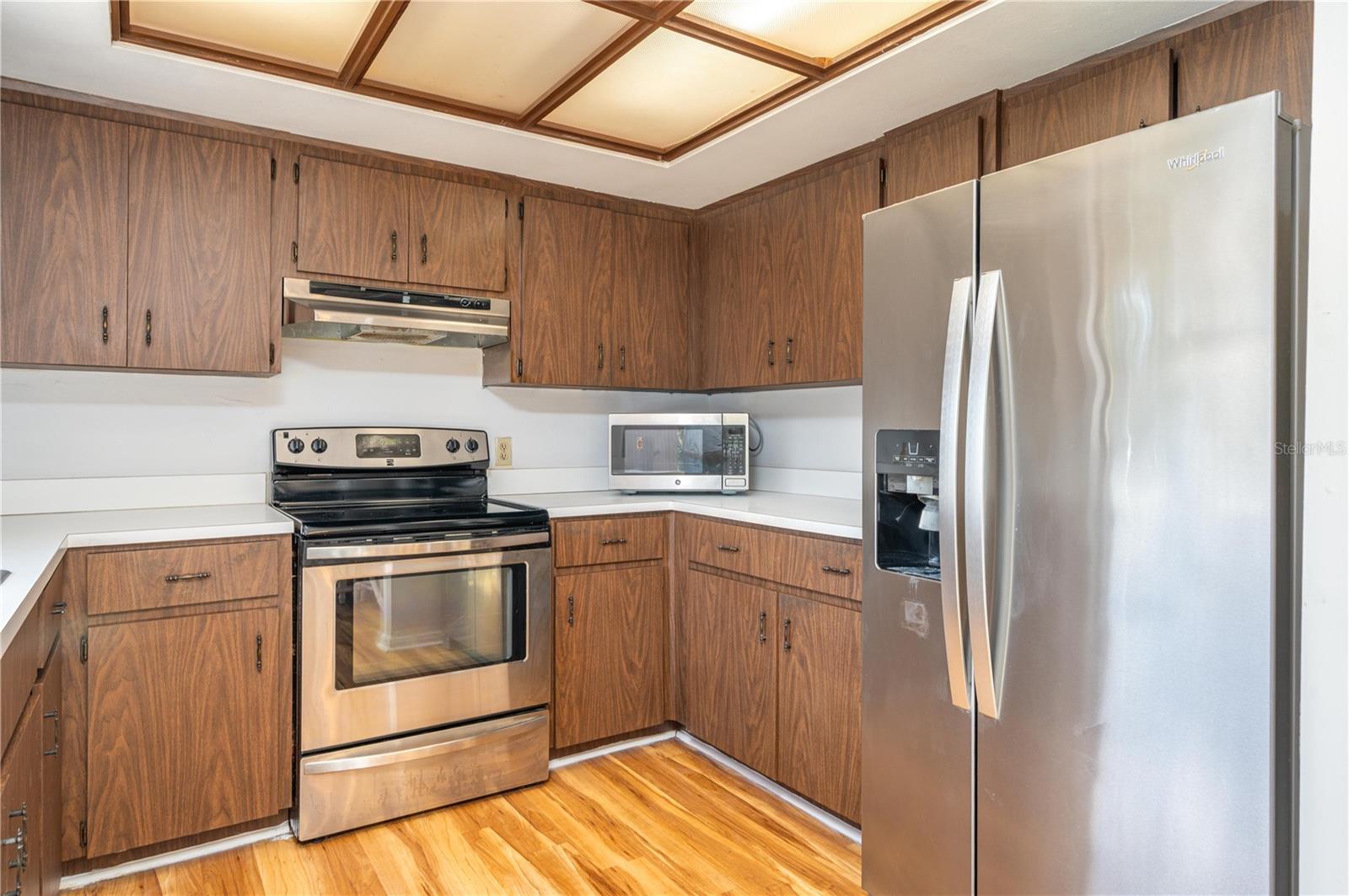 Image 10 of 31 For 618 3rd Street Ne