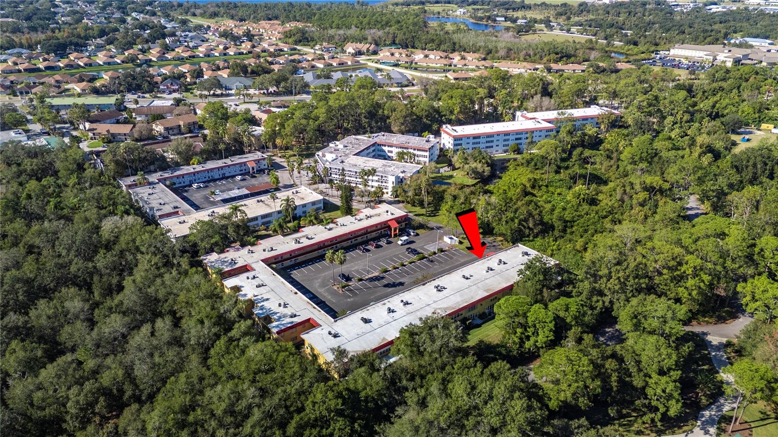 Image 28 of 32 For 400 El Camino Drive 202