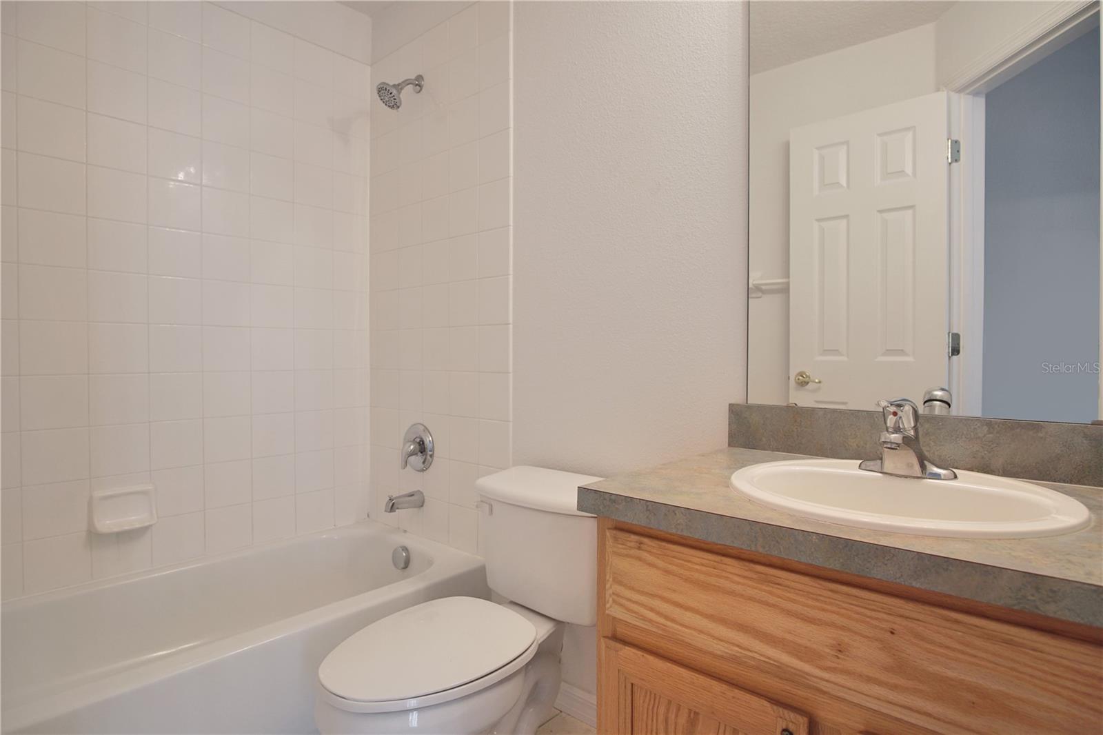 Image 29 of 37 For 522 Kildrummy Drive