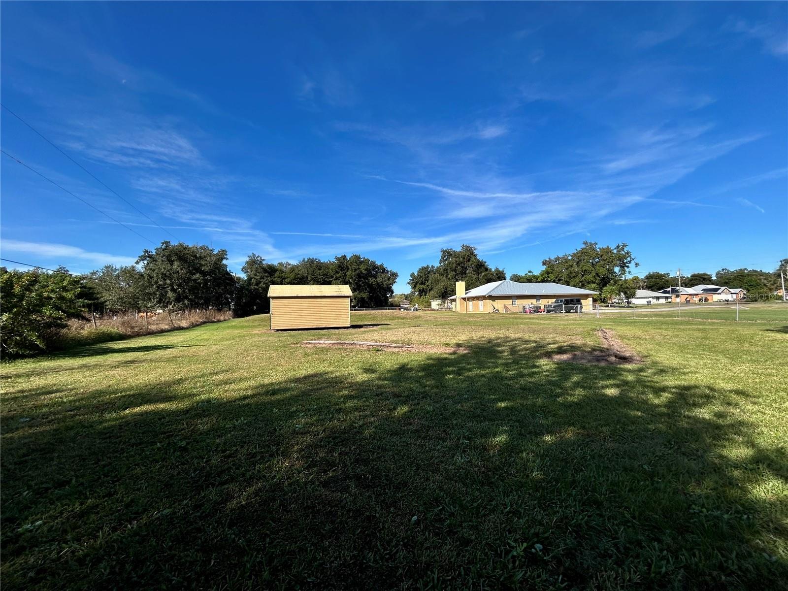 Image 26 of 31 For 475 Heather Court