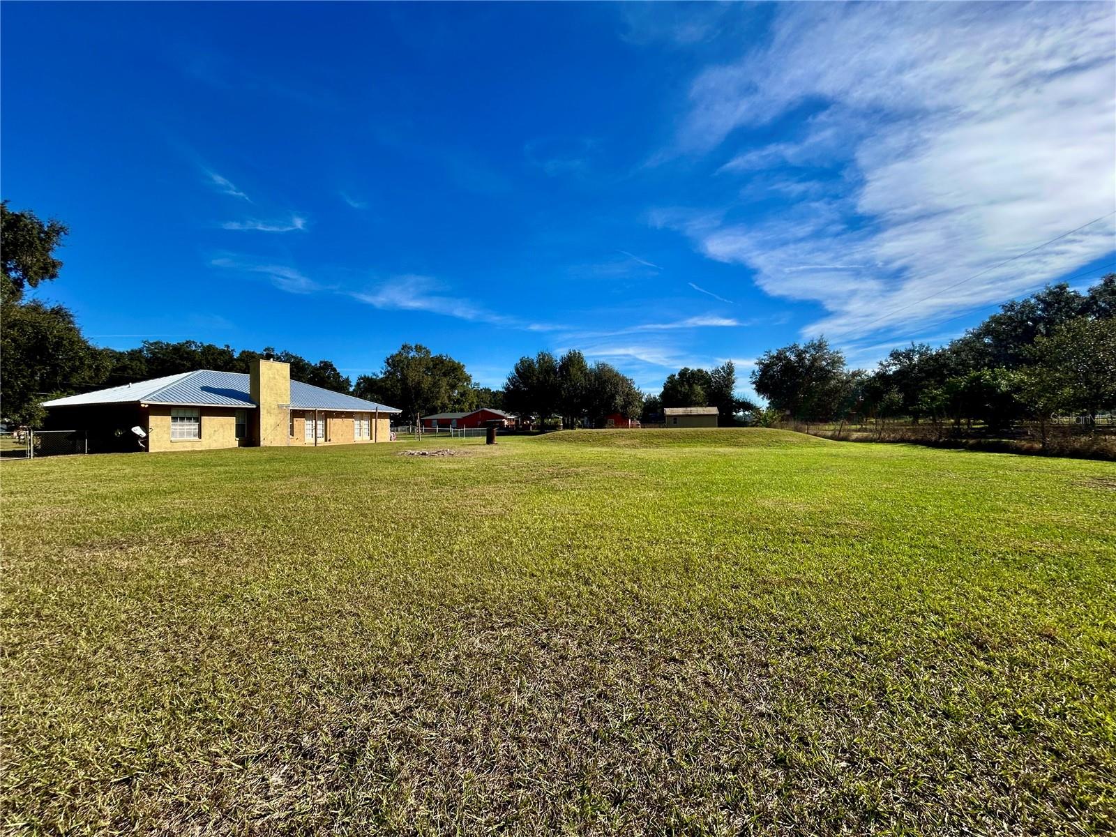 Image 28 of 31 For 475 Heather Court