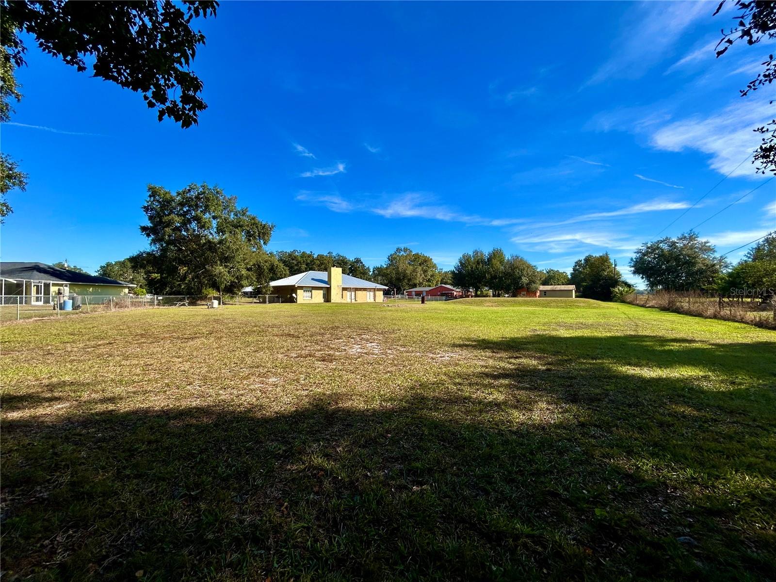 Image 29 of 31 For 475 Heather Court