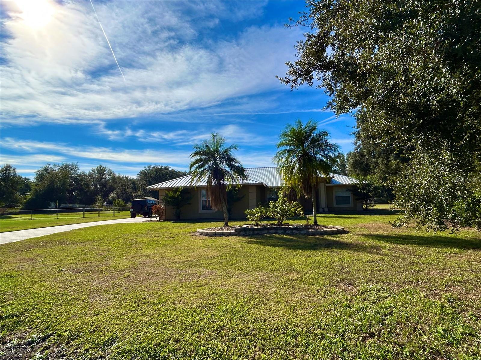 Image 3 of 31 For 475 Heather Court