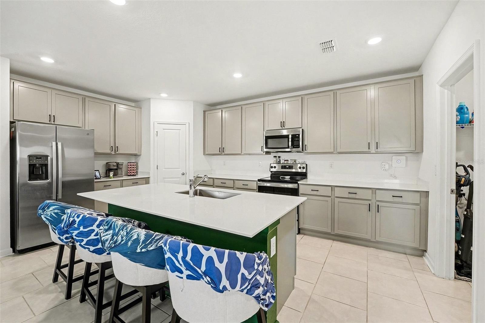 Image 11 of 40 For 868 Timberland Drive