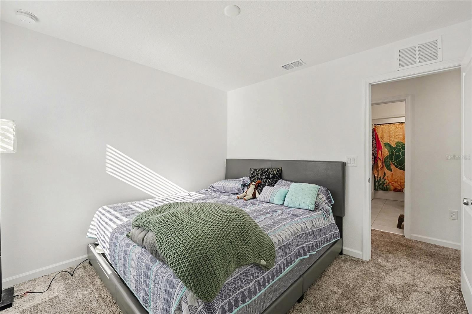 Image 21 of 40 For 868 Timberland Drive