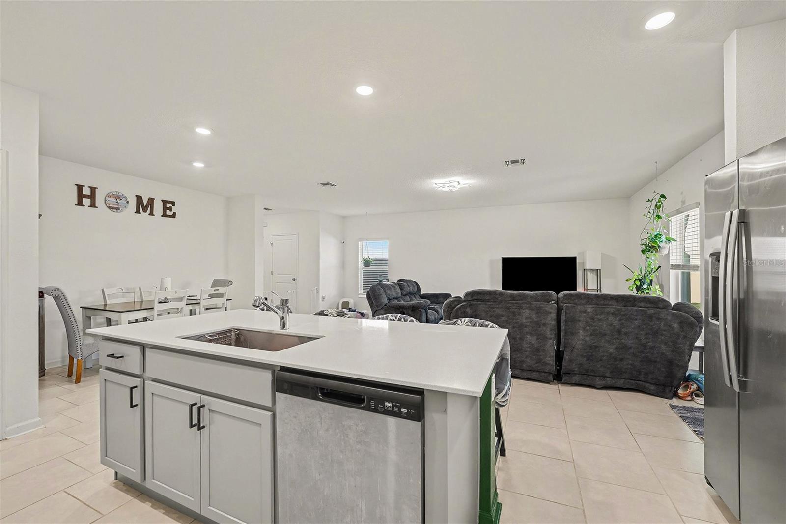 Image 8 of 40 For 868 Timberland Drive