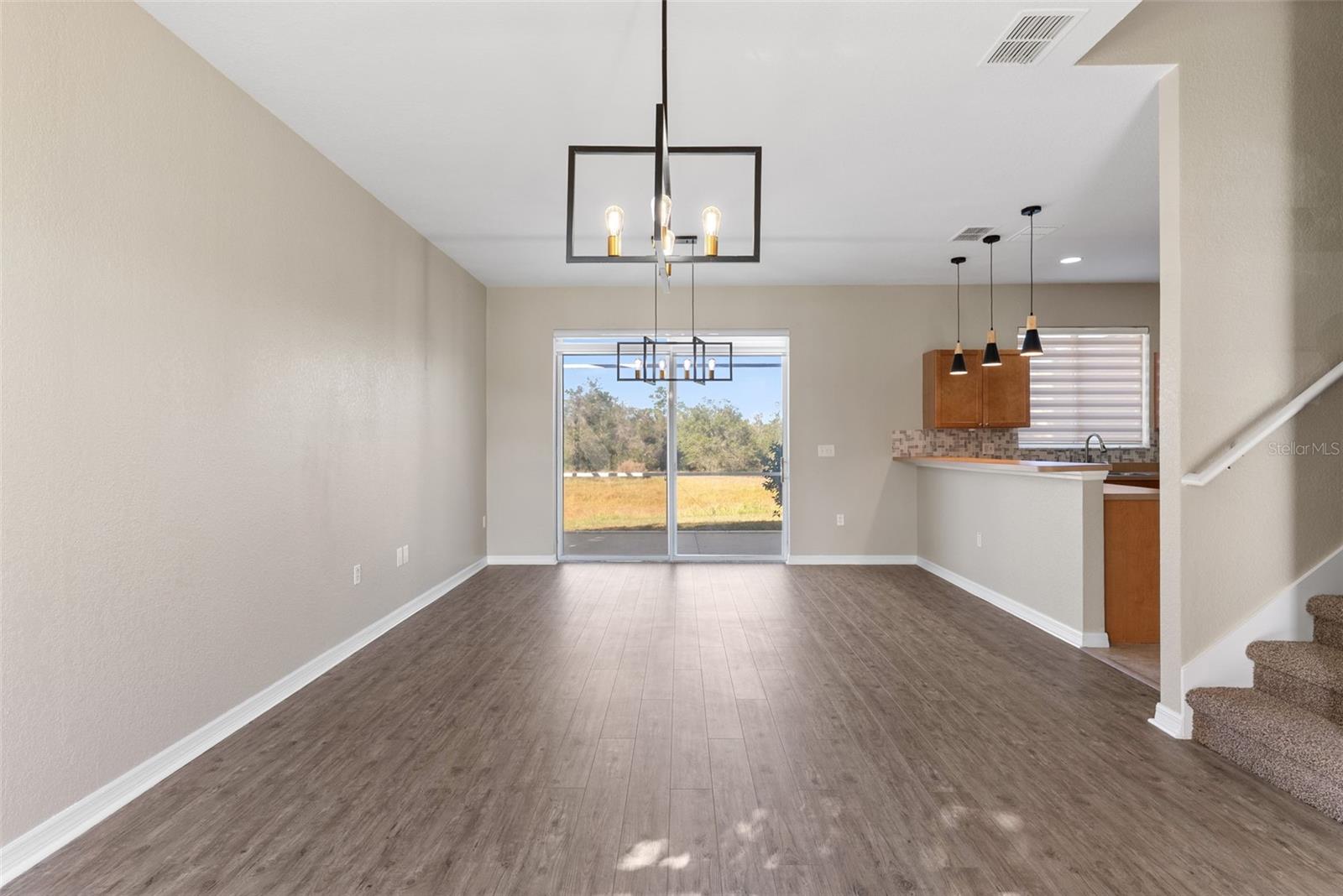 Image 5 of 30 For 522 Parsley Court