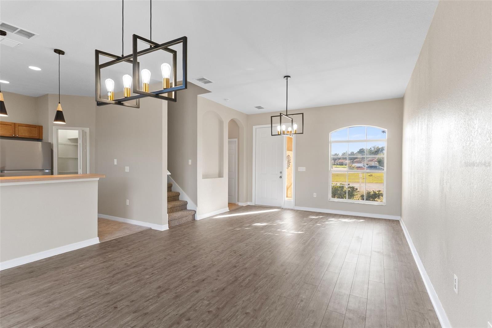 Image 8 of 30 For 522 Parsley Court