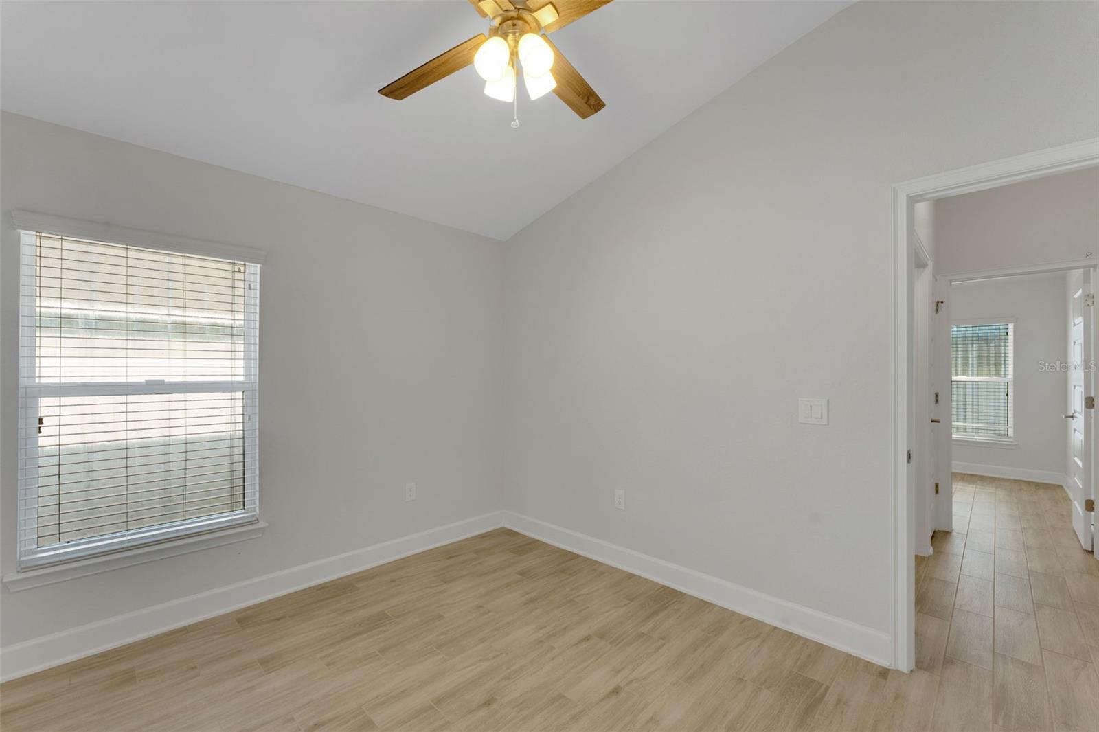 Image 18 of 25 For 1434 Grey Eagle Lane