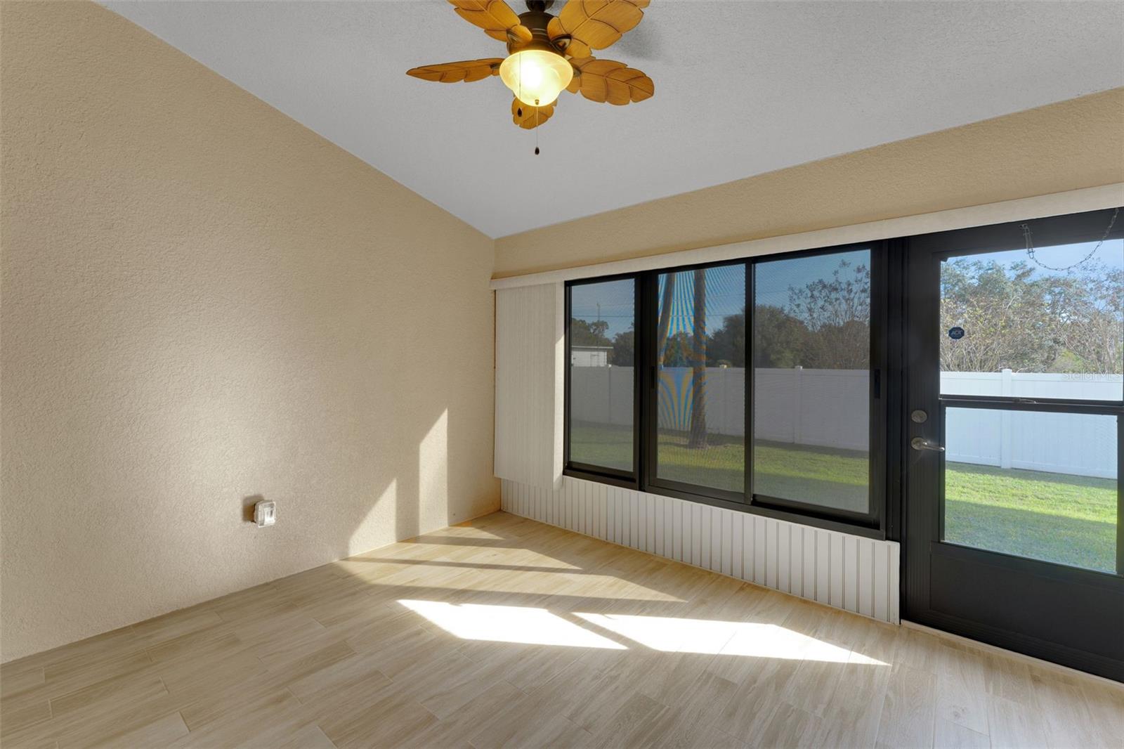 Image 21 of 25 For 1434 Grey Eagle Lane