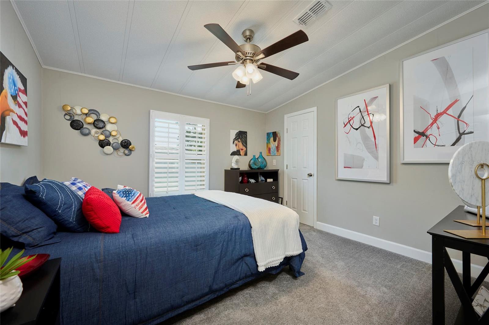 Image 29 of 44 For 3527 Lazy Lake Drive S