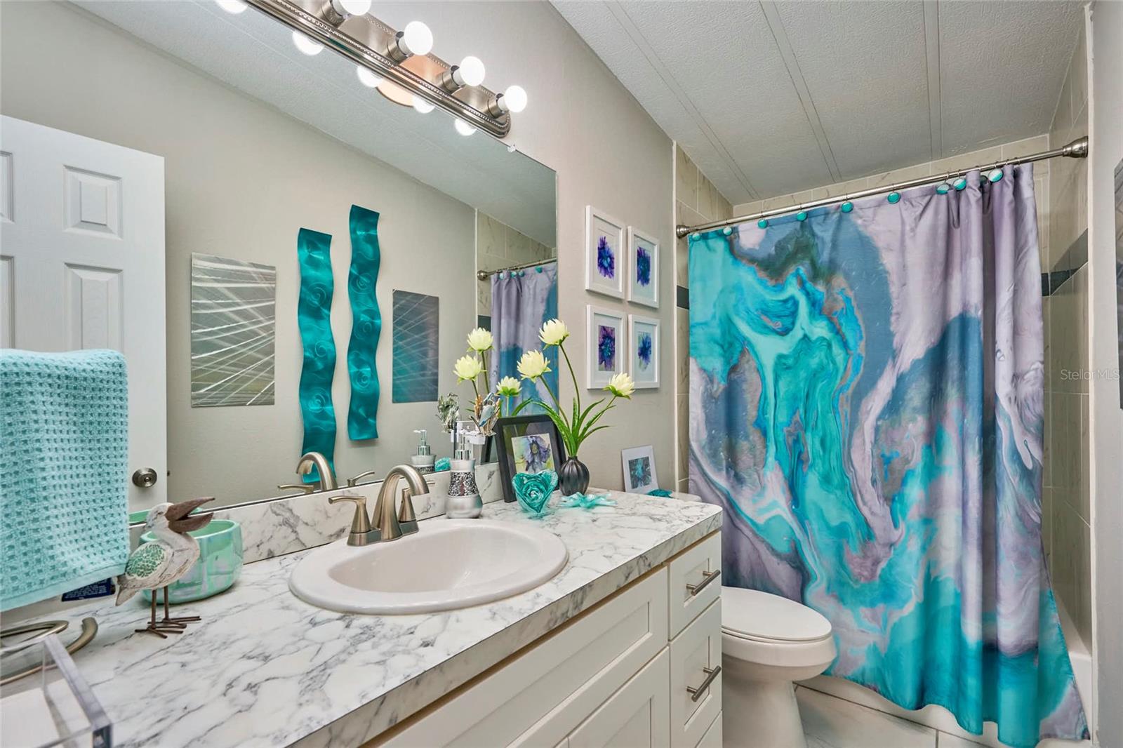 Image 32 of 44 For 3527 Lazy Lake Drive S