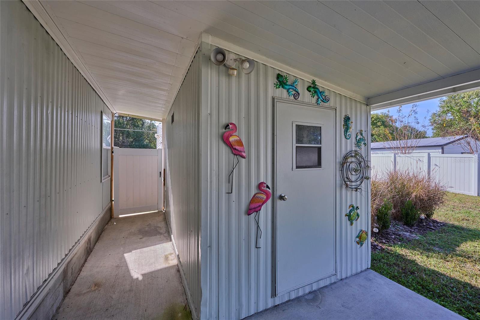 Image 34 of 44 For 3527 Lazy Lake Drive S