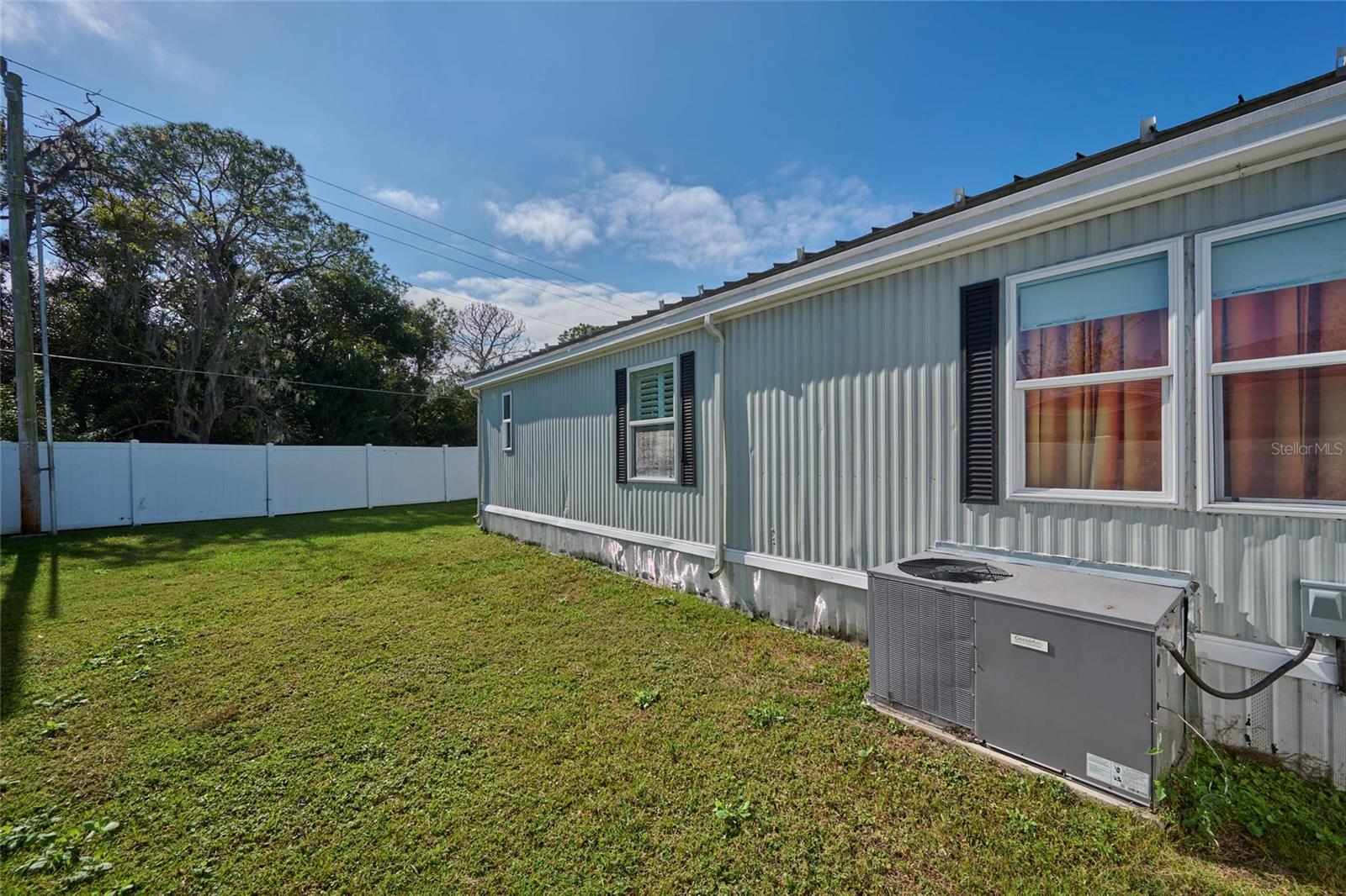 Image 37 of 44 For 3527 Lazy Lake Drive S