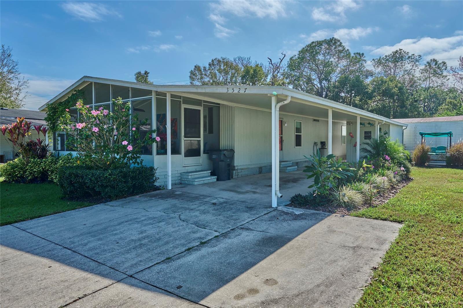 Image 4 of 44 For 3527 Lazy Lake Drive S