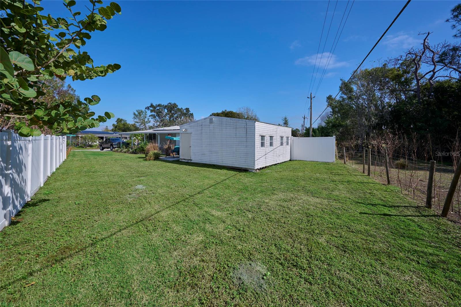 Image 40 of 44 For 3527 Lazy Lake Drive S