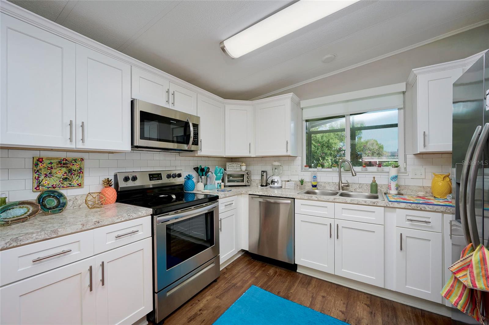 Image 8 of 44 For 3527 Lazy Lake Drive S