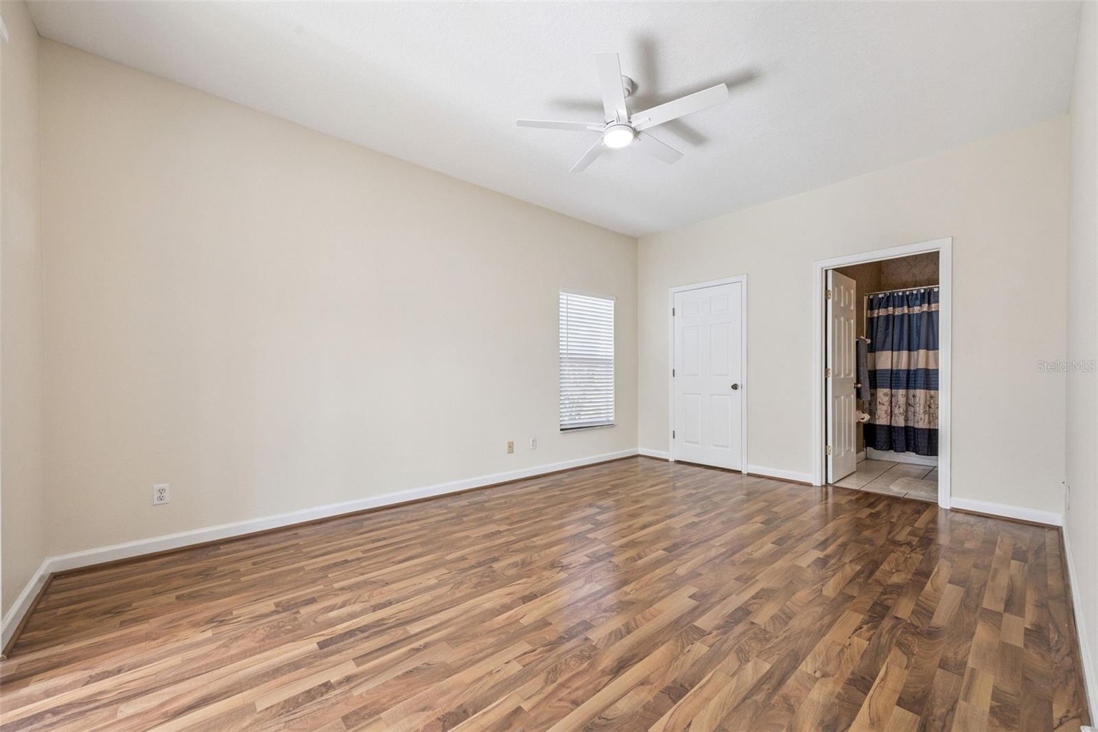 Image 12 of 36 For 2202 Garden Lake Drive