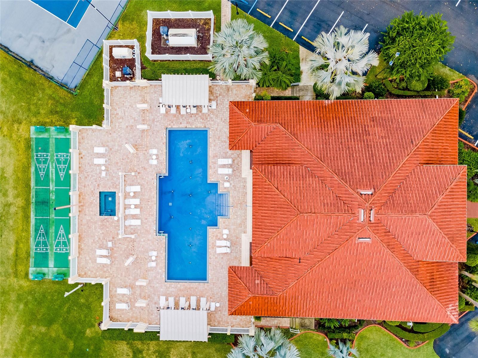 Image 32 of 36 For 2202 Garden Lake Drive