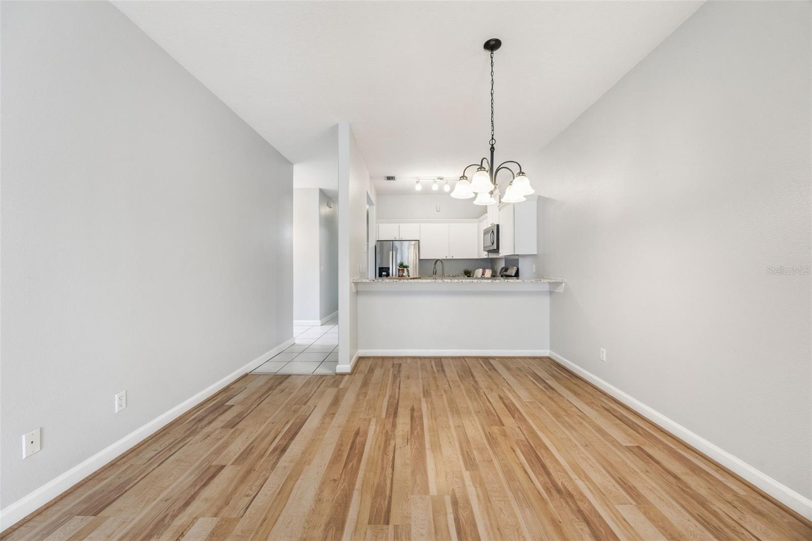 Image 7 of 36 For 2202 Garden Lake Drive