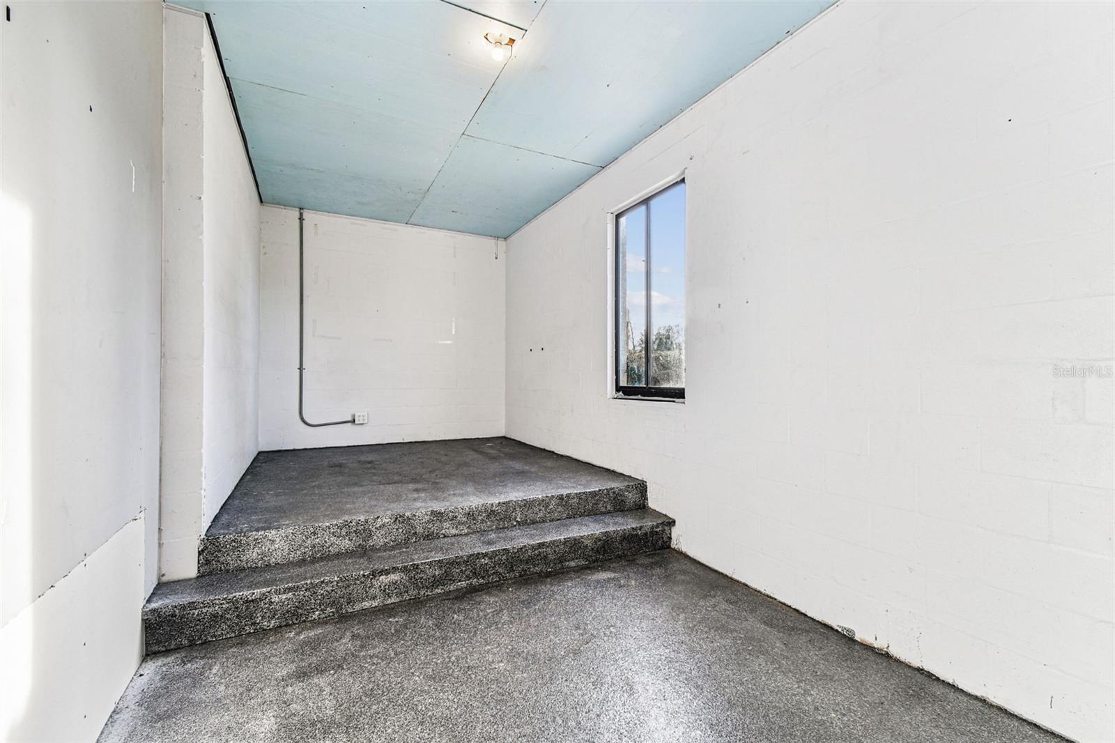 Image 19 of 100 For 1734 Rumar Lane