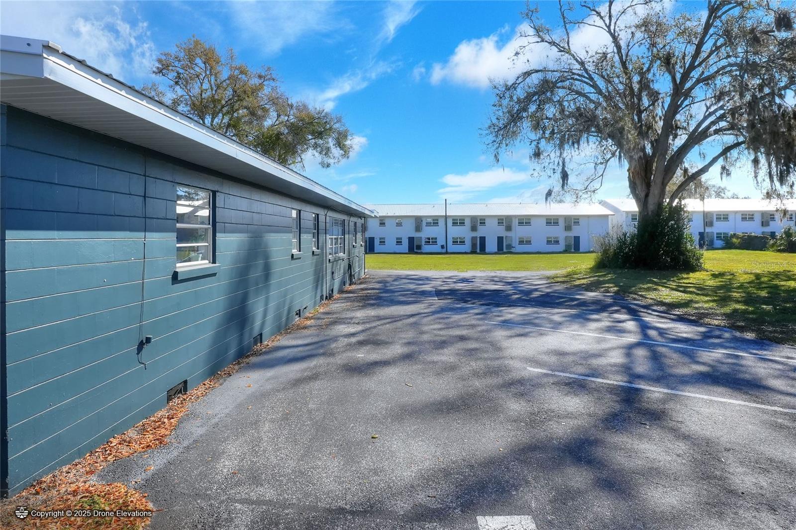 Image 4 of 5 For 300 1st Street S