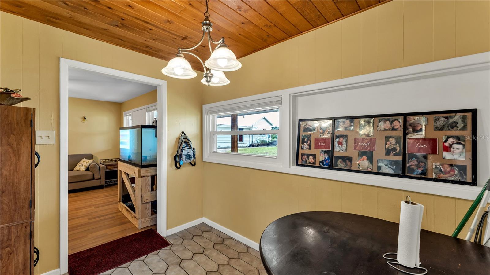 Image 11 of 47 For 809 Canal Street