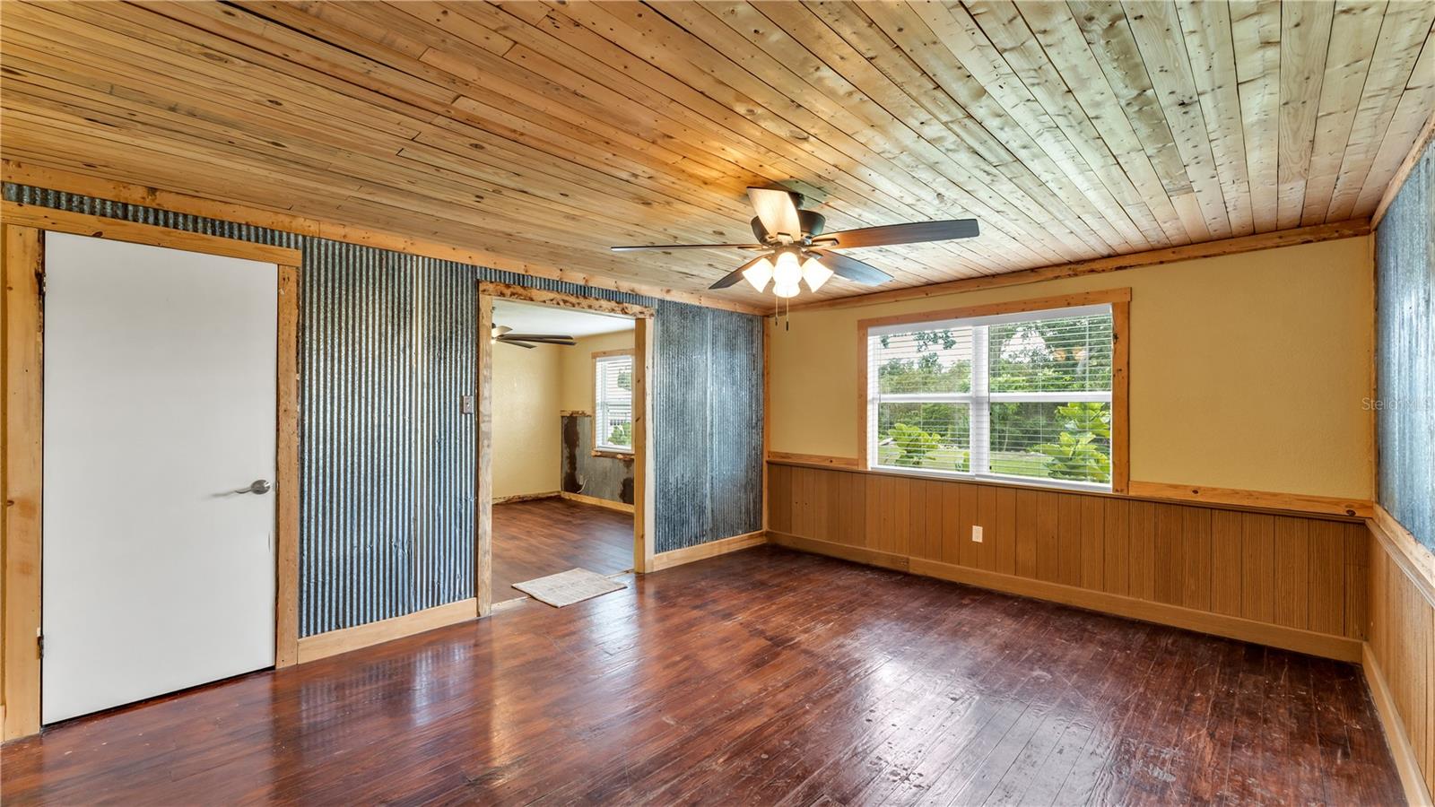 Image 24 of 47 For 809 Canal Street