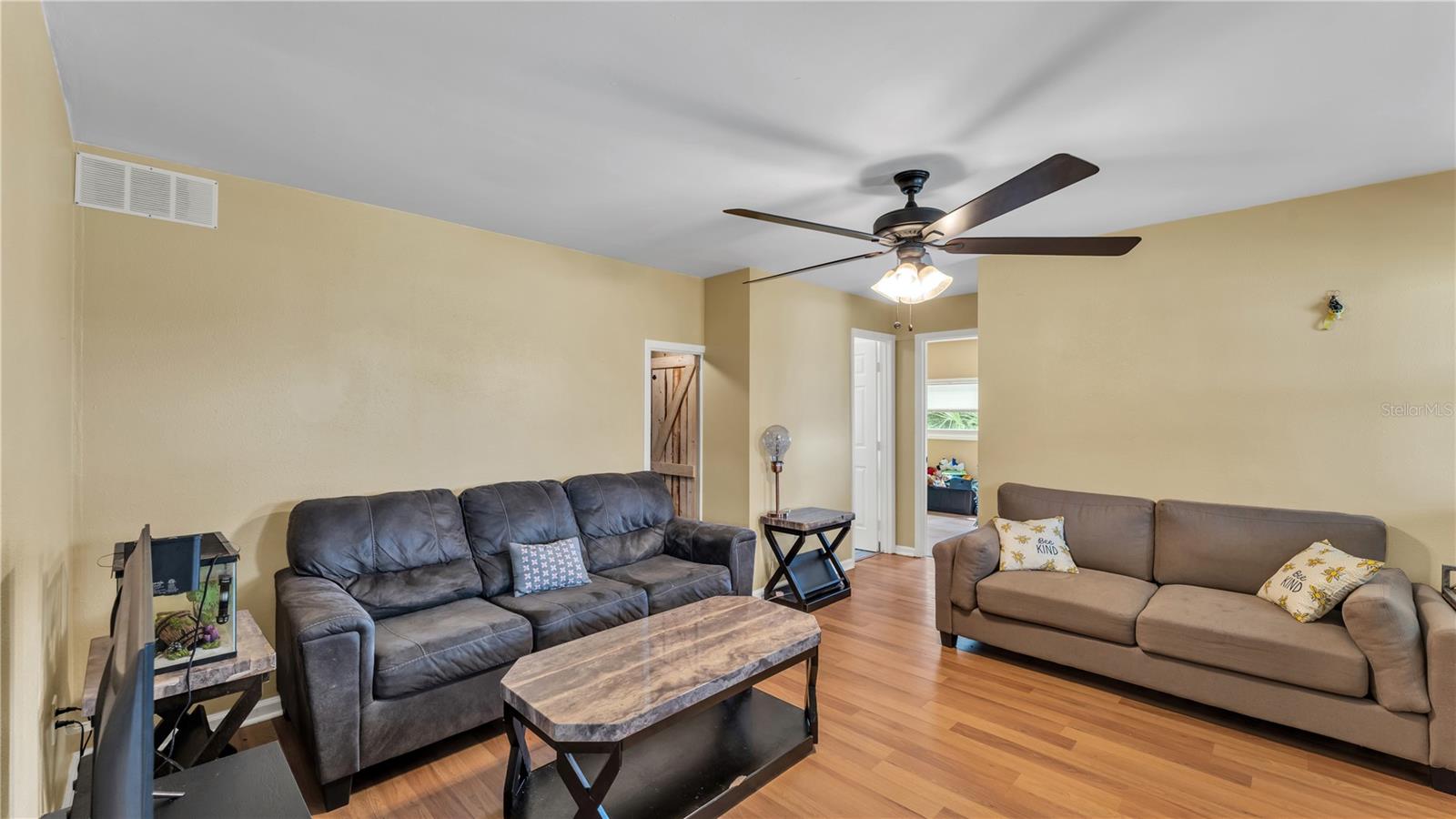 Image 3 of 47 For 809 Canal Street