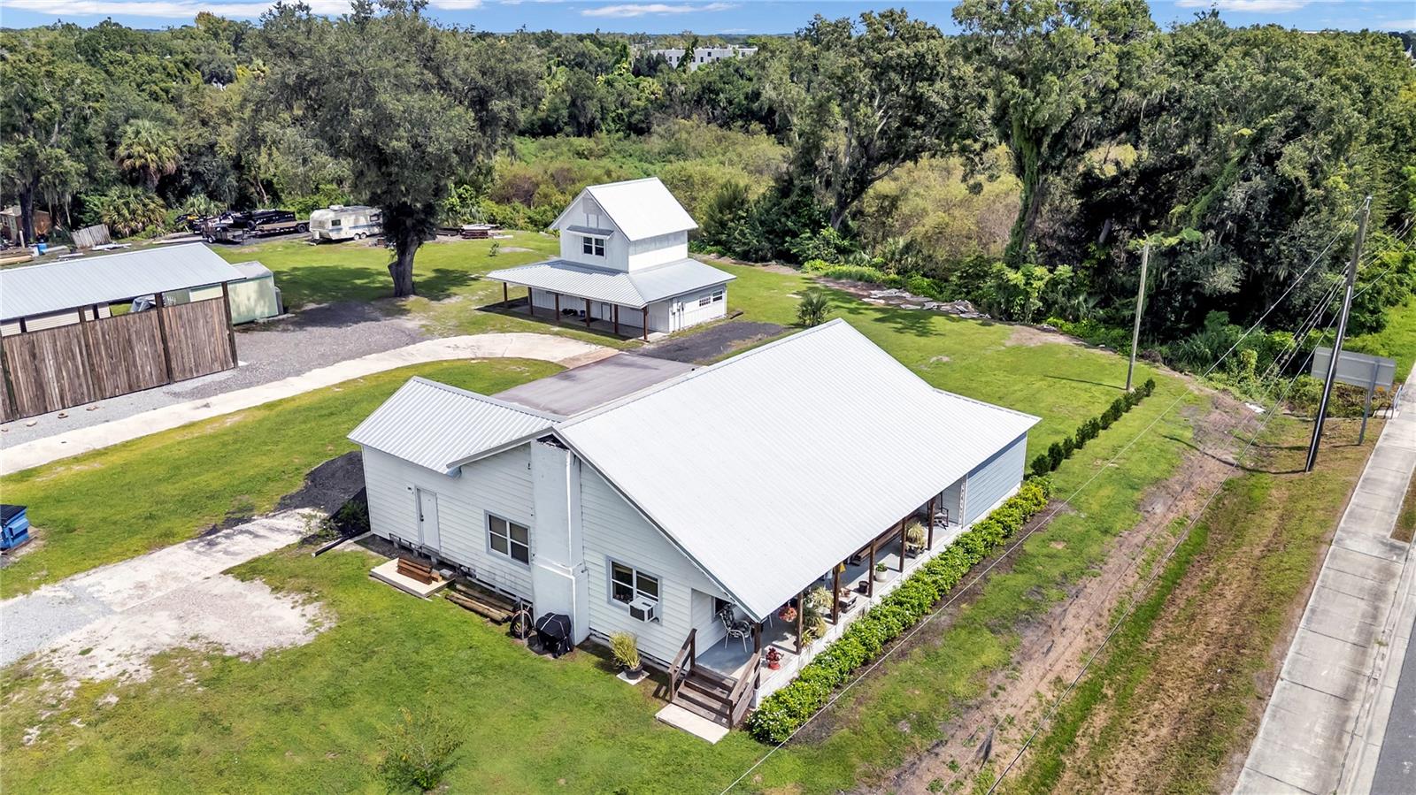 Image 37 of 47 For 809 Canal Street