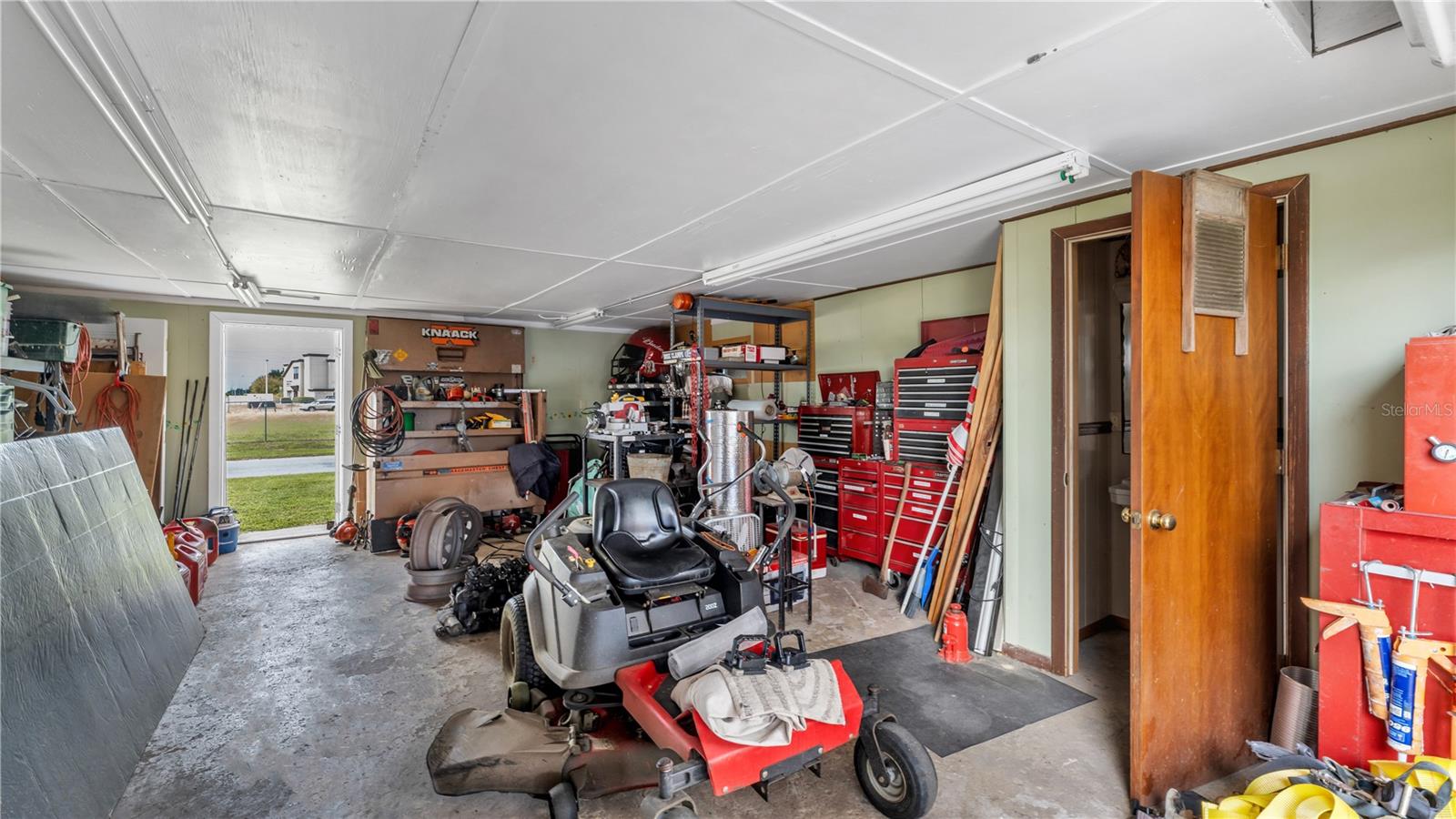 Image 39 of 47 For 809 Canal Street