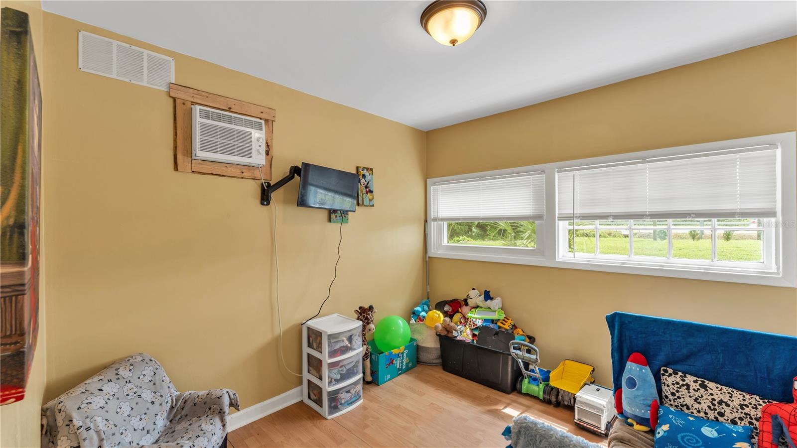 Image 7 of 47 For 809 Canal Street