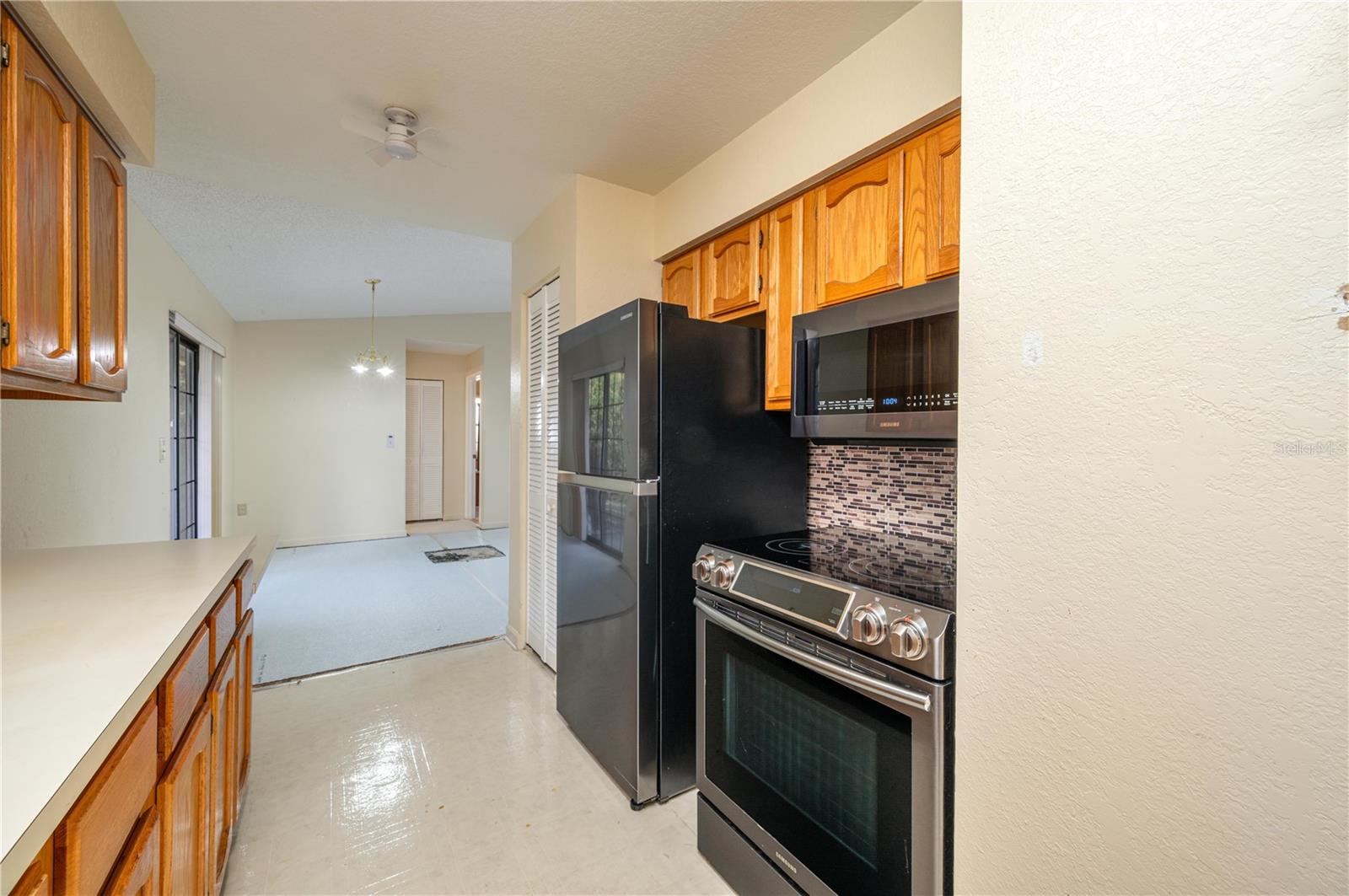 Image 13 of 26 For 41 20th Street 10