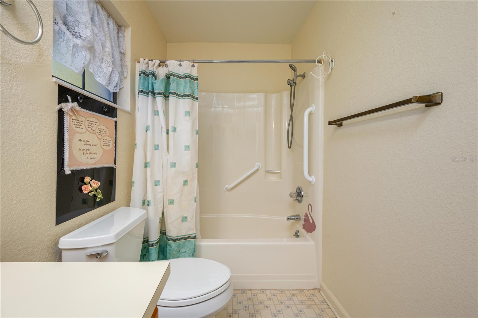 Image 21 of 26 For 41 20th Street 10