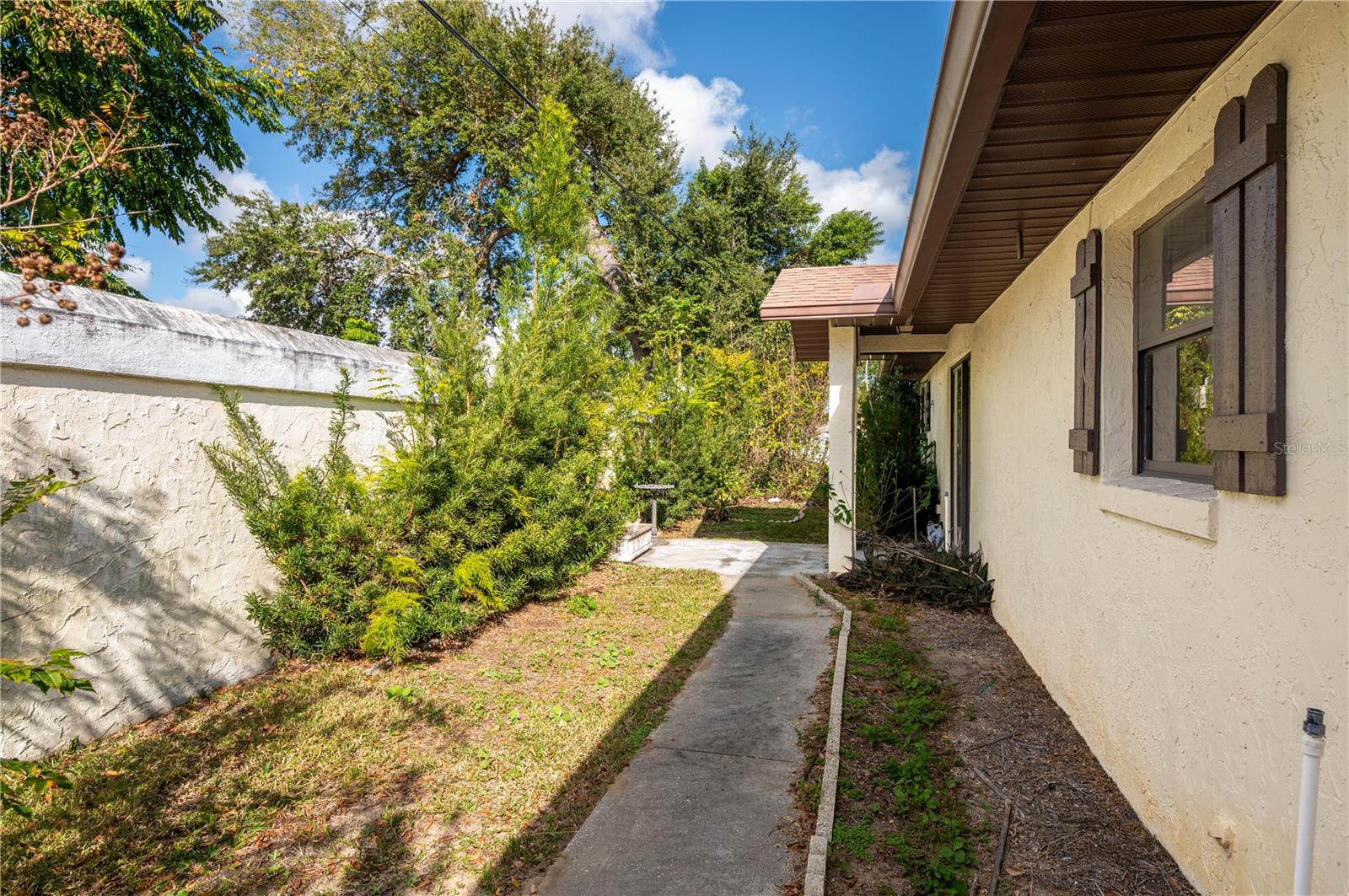 Image 4 of 26 For 41 20th Street 10