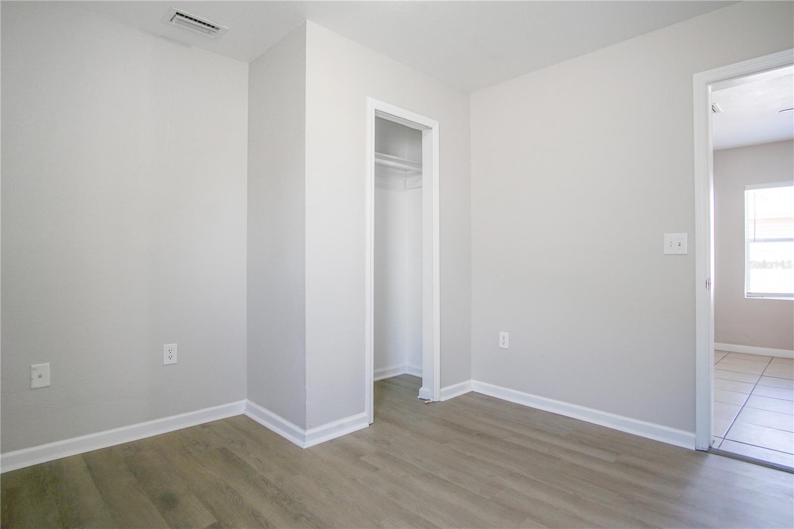 Image 16 of 24 For 1205 Avenue F